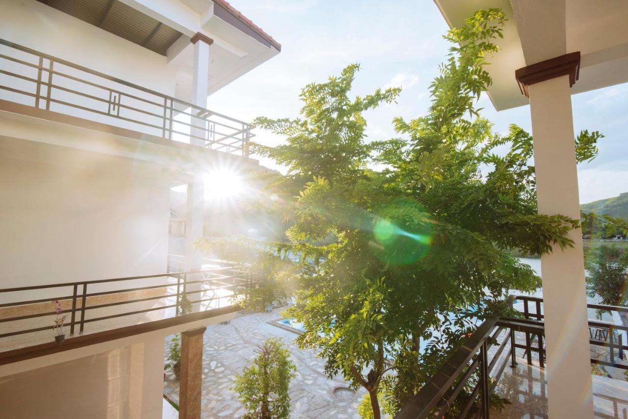 Jade Hotel Phong Nha Eksteriør billede